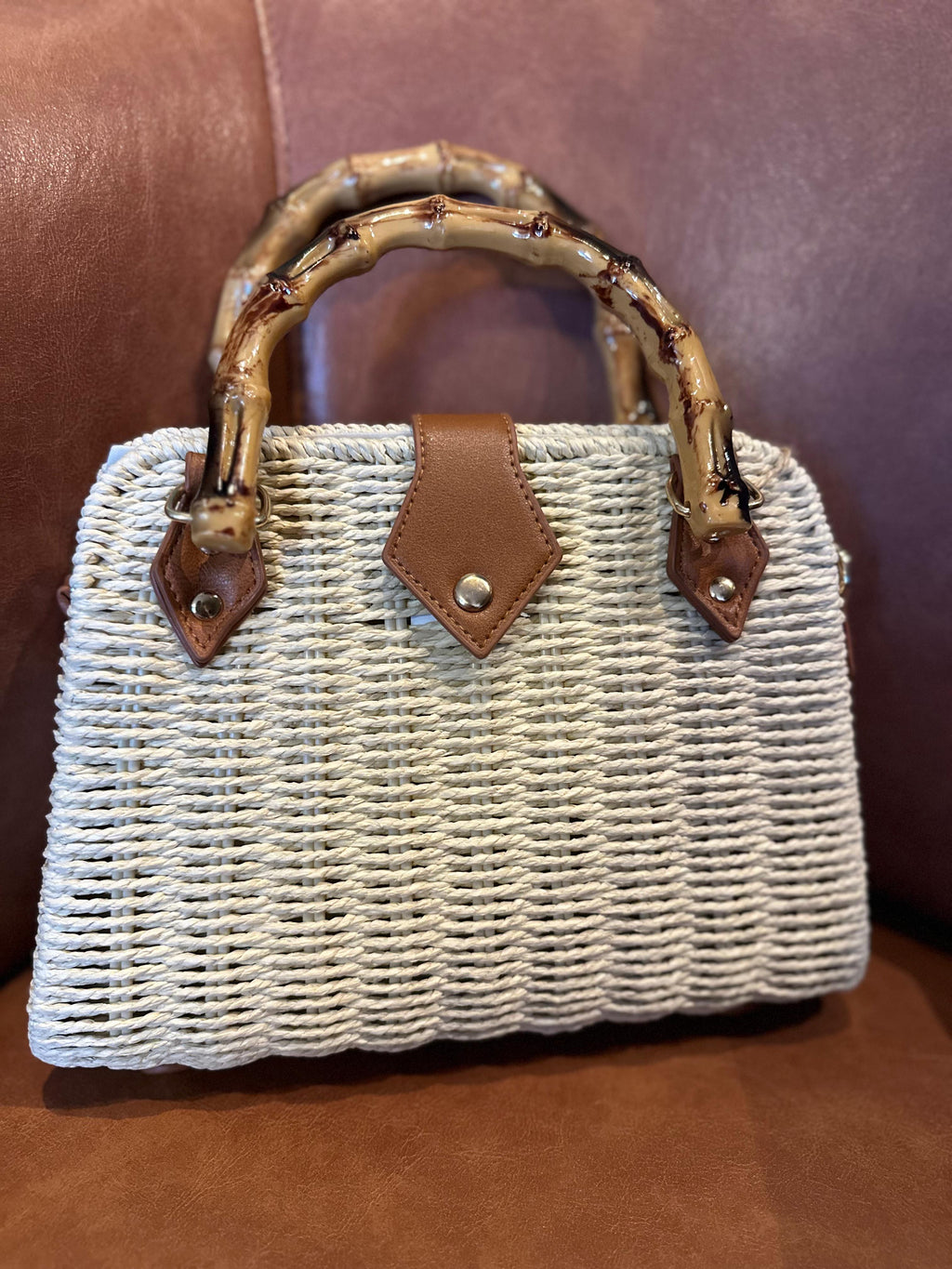 Bolsa de Palha com Alça Bambu - MANU DINIZ BEACHWEAR